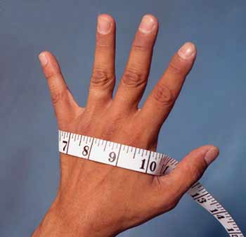 How to measure glove size